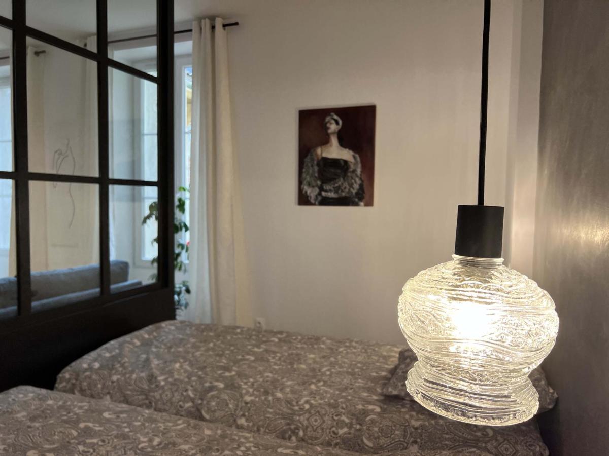 Bel Appartement Au Centre Du Vieux Joigny Ngoại thất bức ảnh