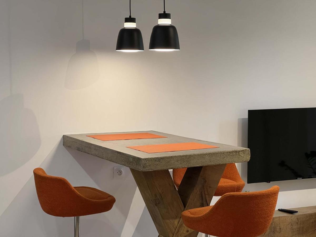 Bel Appartement Au Centre Du Vieux Joigny Ngoại thất bức ảnh