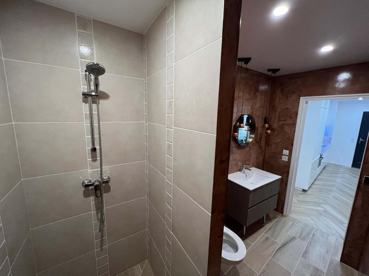 Bel Appartement Au Centre Du Vieux Joigny Ngoại thất bức ảnh